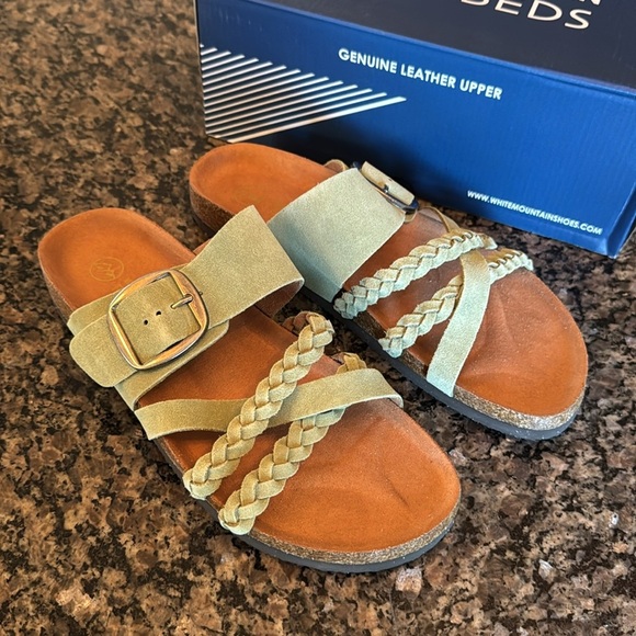 White mountain Footbeds heeling sage green suede slide sandal NIB 11 - Picture 2 of 9